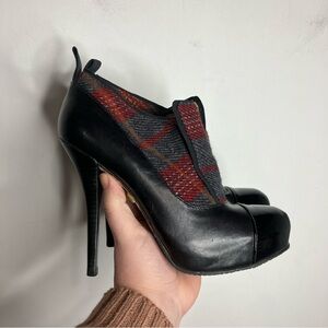 L.A.M.B. Plaid & leather Essex heels size 6